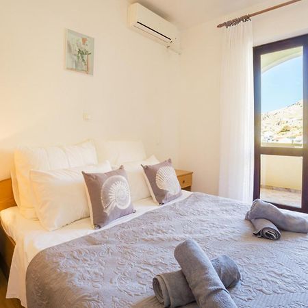 Apartment And Room Bacic Метайна Номер фото